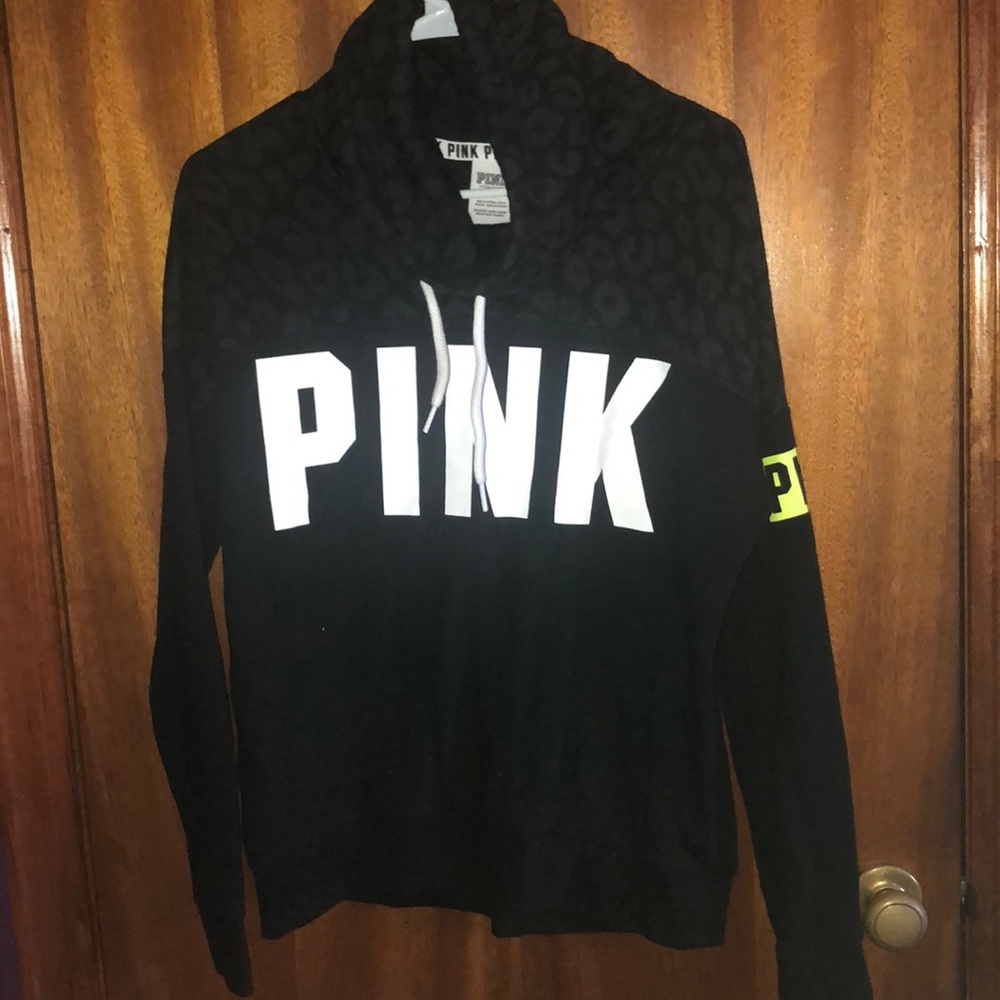 *BEING HELD* Turtleneck Pink sweatshirt